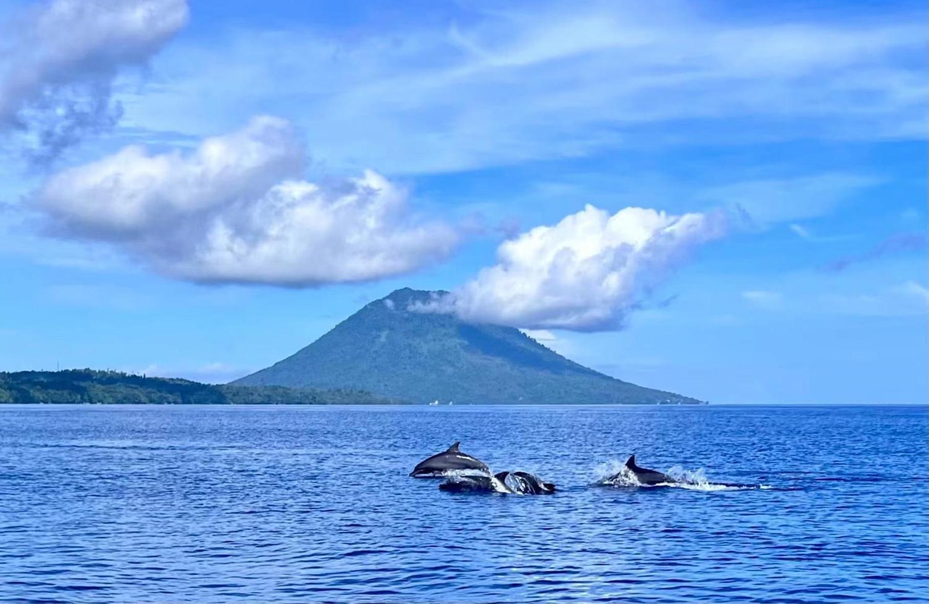 The Village Bunaken Exterior photo